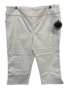 Christopher and Banks Capris Size 16 Pull On Flex Stretch White Minimalist NEW